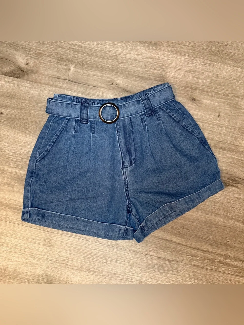 Avec Les Filles Belted Pleated Shorts
